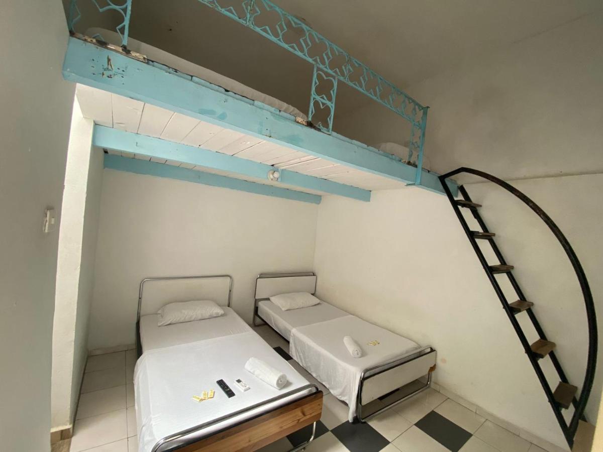 Petronio'S Hostel Cali Exterior foto